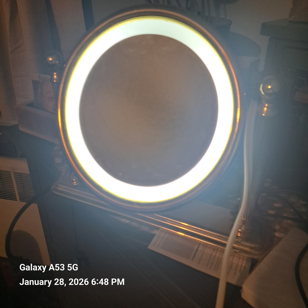 Round Illuminated Vanity Mirror